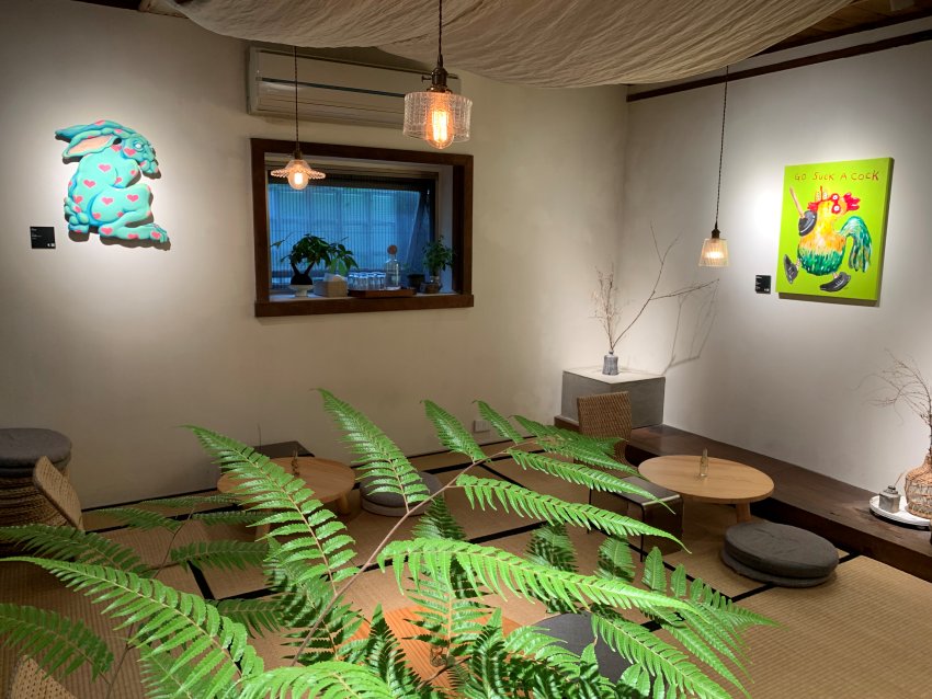 木質空間搭配植栽營造出自然的藝術氛圍