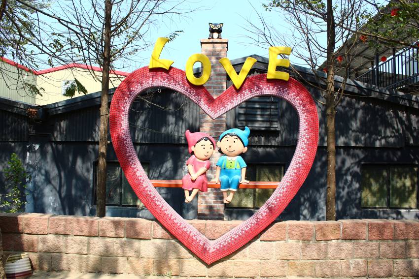 板陶窯交趾剪黏工藝園區：園區內有許多打卡點，吸引遊客拍照留念