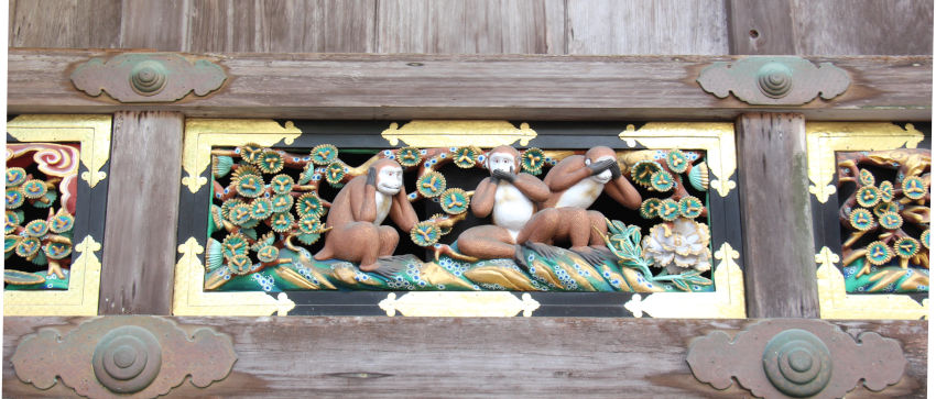 東照宮有著種類繁多的華美雕飾,其中「不看、不言、不聽」三猿像是看點之一