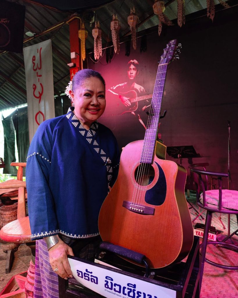 Huan Soontaree由知名歌手Soontaree Vechanont創辦