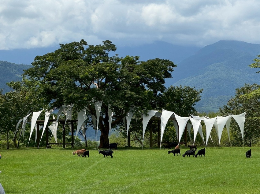 德國藝術家Jens J. Meyer《光之亭》