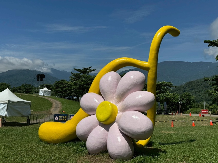 美國藝術家CHIAOZZA《畫花》