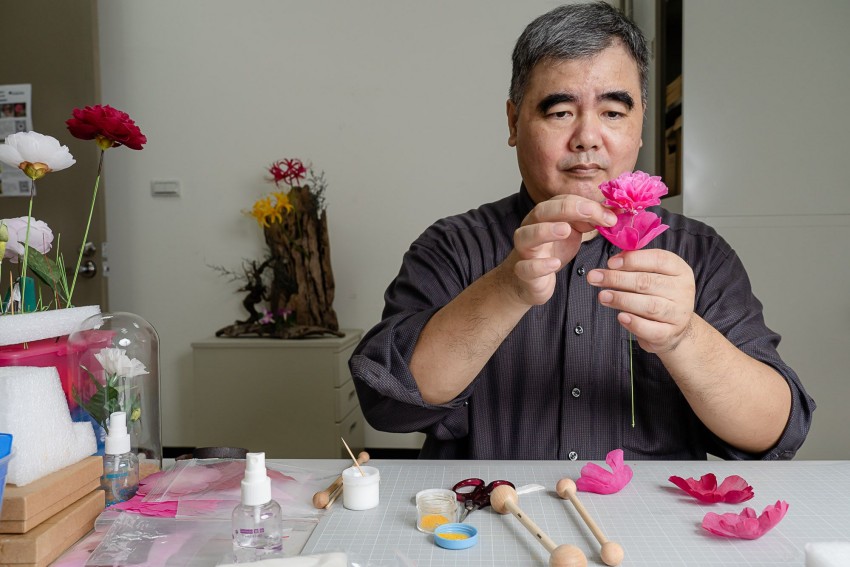 北投晶泉丰旅邀請國寶級蓪草藝術家陳建華進駐,展現匠心工藝與文化底蘊