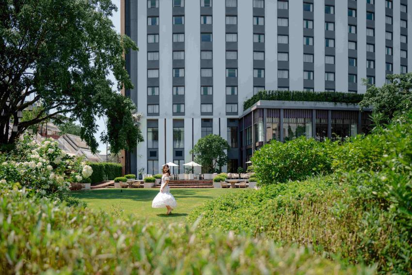 清邁美平洲際酒店特別推出天燈節沉浸體驗，可預訂11 月 5 日與 6 日兩天，選擇入住兩晚的「正念覺知謐境之旅」住宿專案。