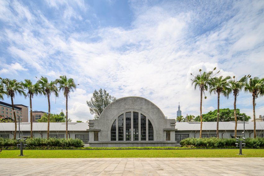 員工澡堂是台北機場第一座古蹟建築