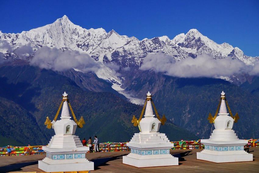 ５、	藏區八大神山之首的梅里雪山