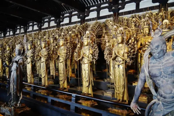 三十三間堂穿越動盪與和平，靜靜守護著京都的靈性核心