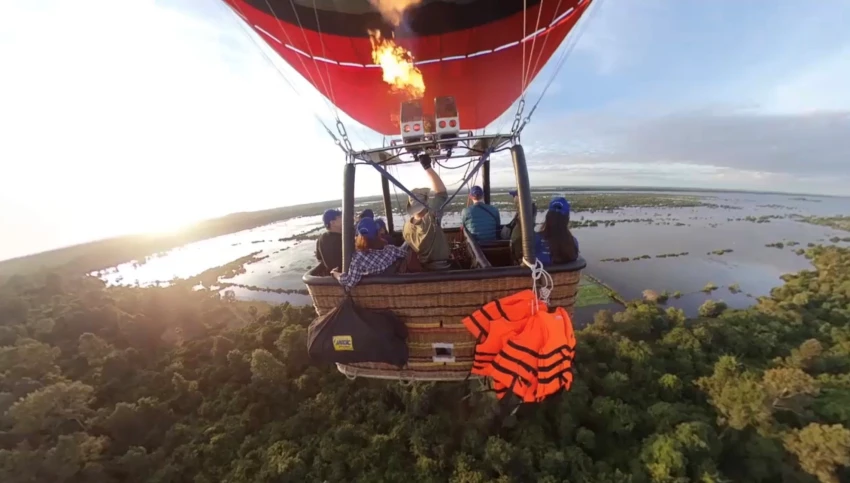 曙光升起時的浪漫飛行　吳哥安納塔拉度假酒店帶旅人飛越時光