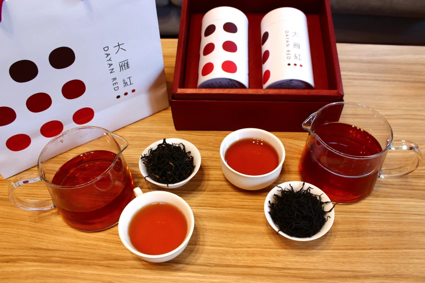 日月潭的大雁紅茶採取精品化的網路行銷策略