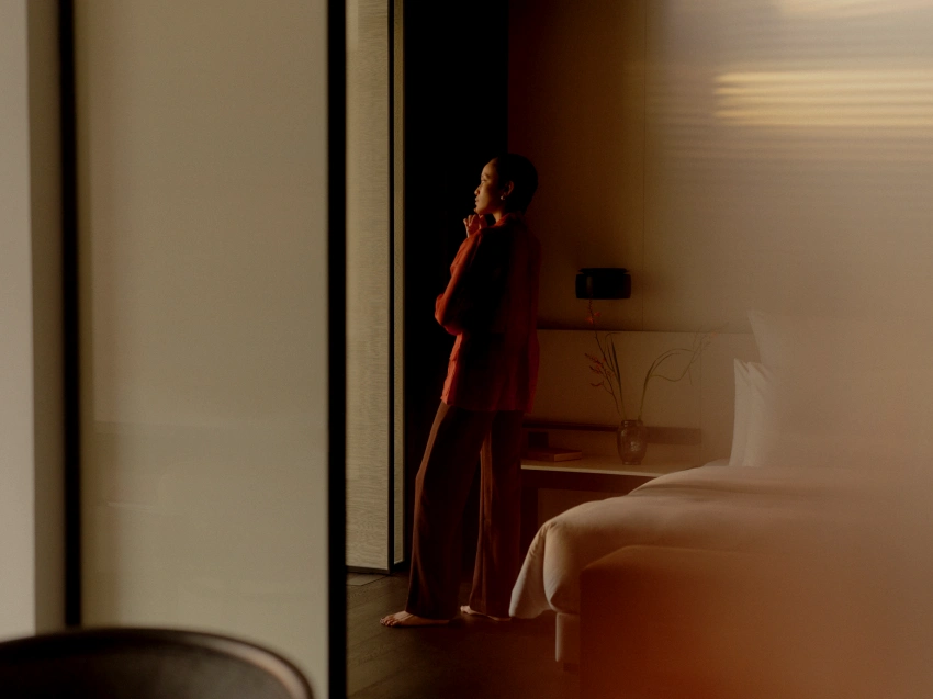 預計於 2026 年夏季完成的上海璞麗煥新工程,由延續酒店東方底蘊的同時融入現代西方設計語彙,於新舊交融之間重塑整體空間,延續其標誌性的靜謐氛圍與永恆質感。