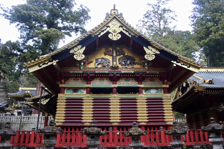 想像之象是由江戶匠師依據傳聞與想像雕刻而成