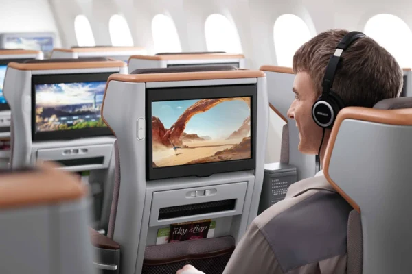 長榮航空將持續精進機上娛樂內容及品質，為旅客打造更豐富、多元的飛行體驗