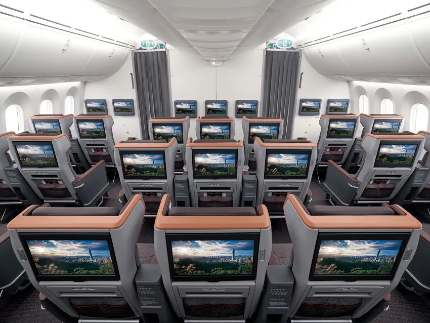 配置 15.6 吋高畫質觸控螢幕的豪華經濟艙座椅