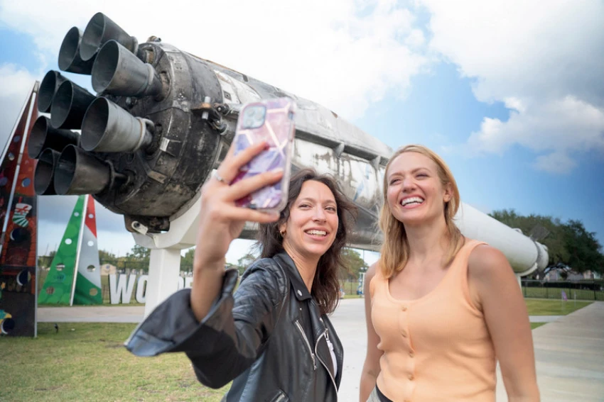 在德州休士頓可體驗太空中心與美食文化。
