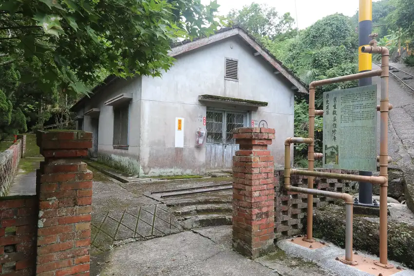 昔日村內的舊重機具維修室現已列為歷史建築
