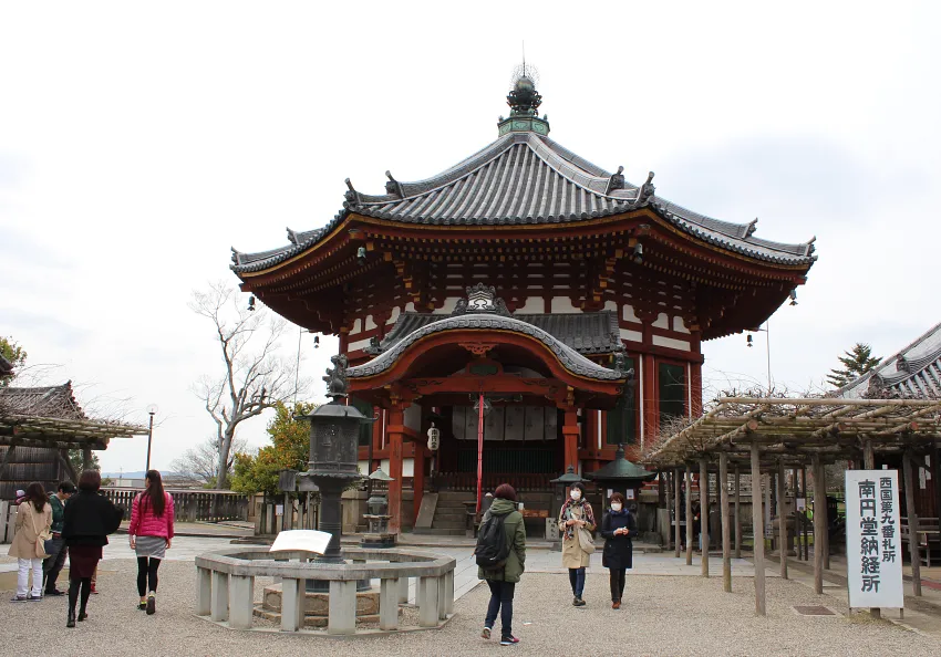 興福寺是奈良時代初期的四大寺院之一