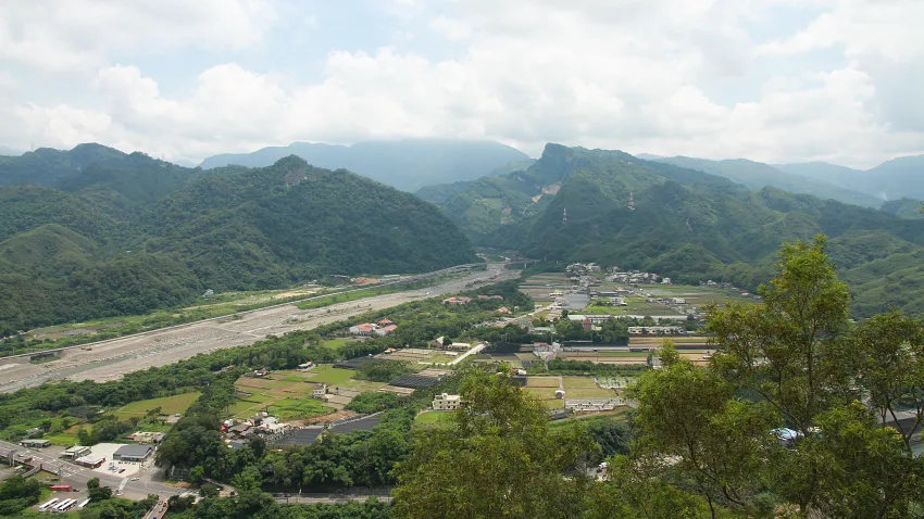 法雲寺是擁有百年歷史的古寺，建於1912年