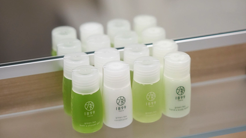 提供茶主題的高質感備品。©Hotel 1899 Tokyo