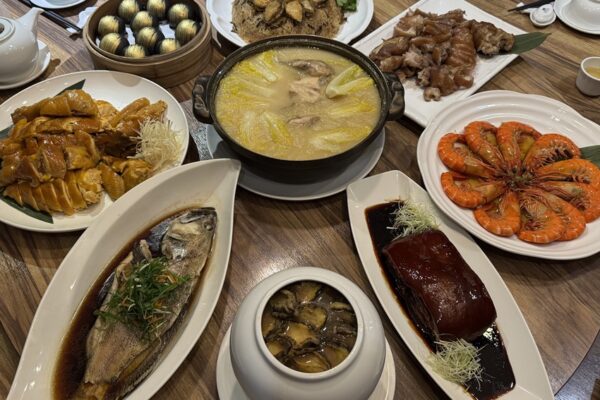 十年匠心三峽「初芯初蒔」中式料理餐廳新亮點！麻油鮑豚飯得獎入選2026年菜搭佛跳牆海陸雙珍 8888 元迎馬年好兆頭
