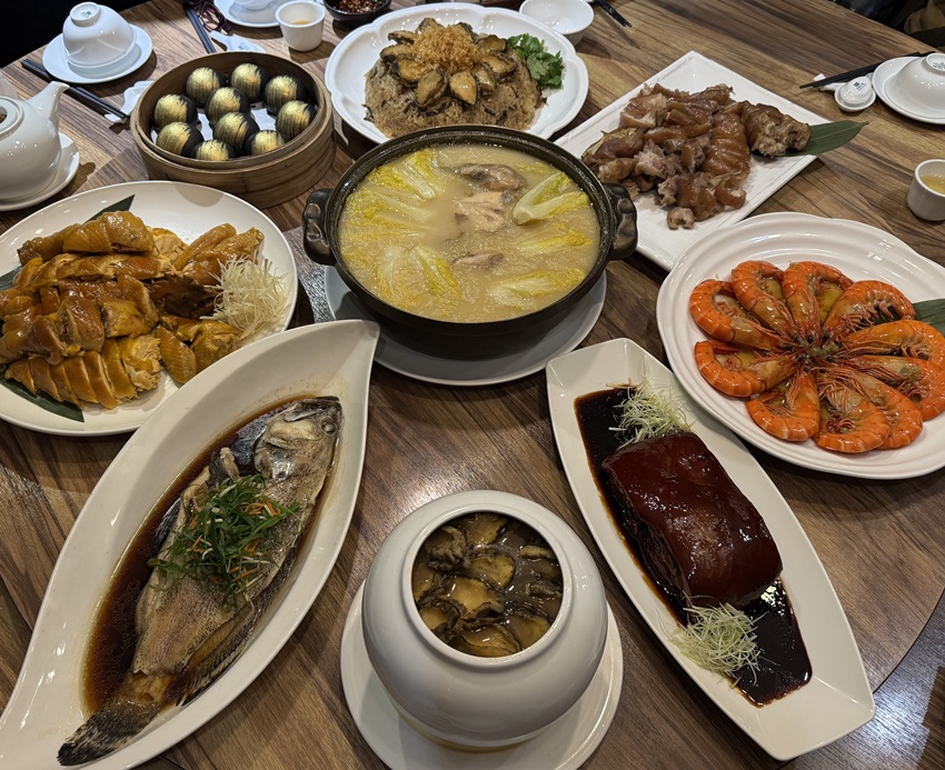 十年匠心三峽「初芯初蒔」中式料理餐廳新亮點！麻油鮑豚飯得獎入選2026年菜搭佛跳牆海陸雙珍 8888 元迎馬年好兆頭