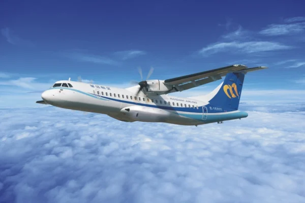 華信航空今年2、3月將再從法國引進兩架ATR新機，預計2026年上半年完成現階段ATR 2.0機隊引進計畫，13架飛機全數到齊。