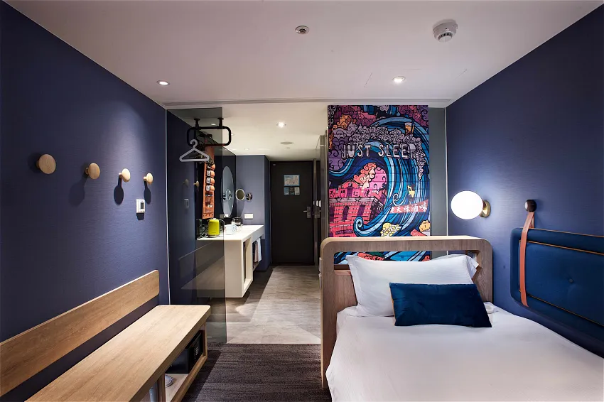 捷絲旅臺大尊賢館，皆可依節令走訪城市亮點，2月漫遊精彩繽紛的台北燈節、感受節慶熱鬧氛圍。圖／捷絲旅提供