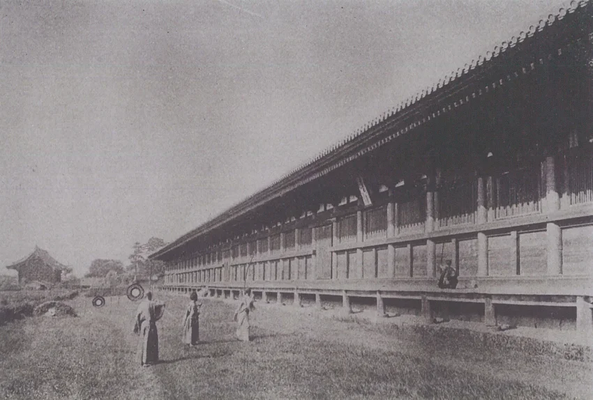 昔日三十三間堂堂前長廊比試弓術