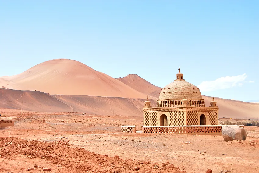 山形光滑的饅頭山