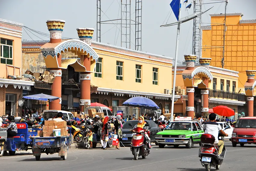 國際大巴札的入口之一，相當熱鬧