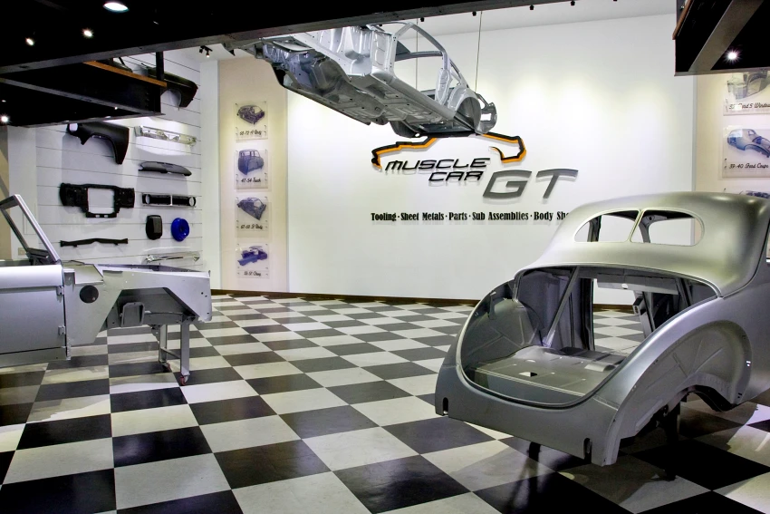 世界最大的古董車鈑件、零件工廠