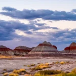 彩繪沙漠的壯麗地貌成為美國西南部最具代表性的自然奇景之一_圖片來源An Pham