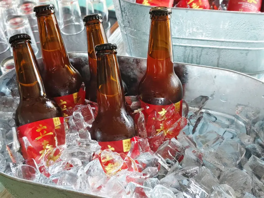 台灣農林與啤酒頭合作茶啤「尚品紅玉紅茶啤酒」 (未成年請勿喝酒)