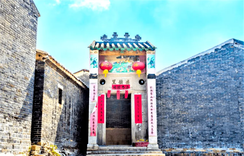 古村內以儒家「仁愛」概念設九里一坊