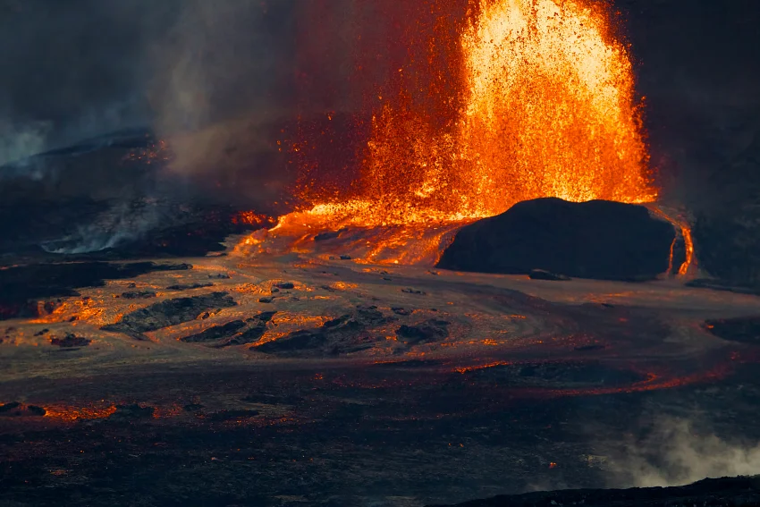 夏威夷火山國家公園是全球少數能近距離觀察活火山地貌的地方。圖片來源/James Lee