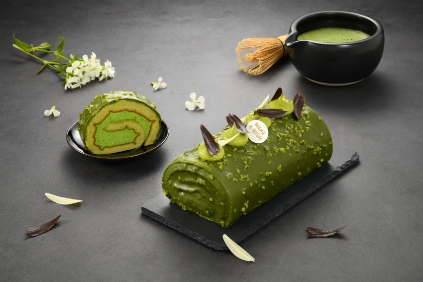 獨有華麗造型入口即化,亞尼克宇治抹茶脆皮巧克力生乳捲,售價799元