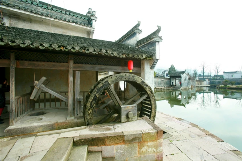 呈坎村也是目前徽派古建築遺存最多的村落之一