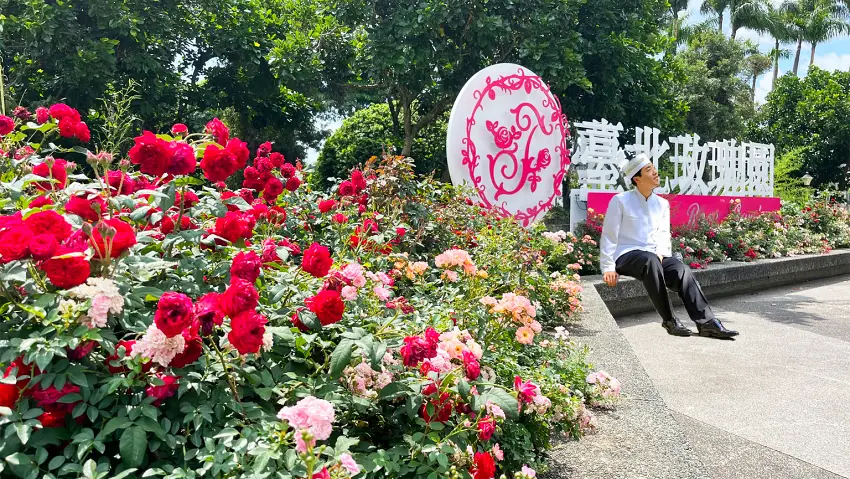 選擇「玫好時光」住房專案的旅客，隔日還可以至栢麗廳自助式餐廳享用豐盛多元的早餐，與伴侶共度美好的早晨食光。圖/台北晶華提供