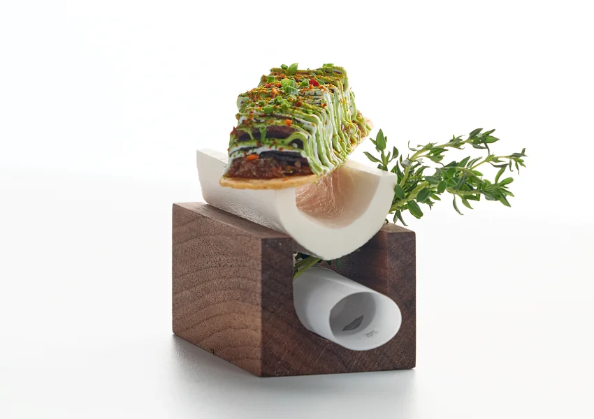 饗 A Joy x 國際名廚江振誠 餐點照片-炙烤炭香和牛舌餅