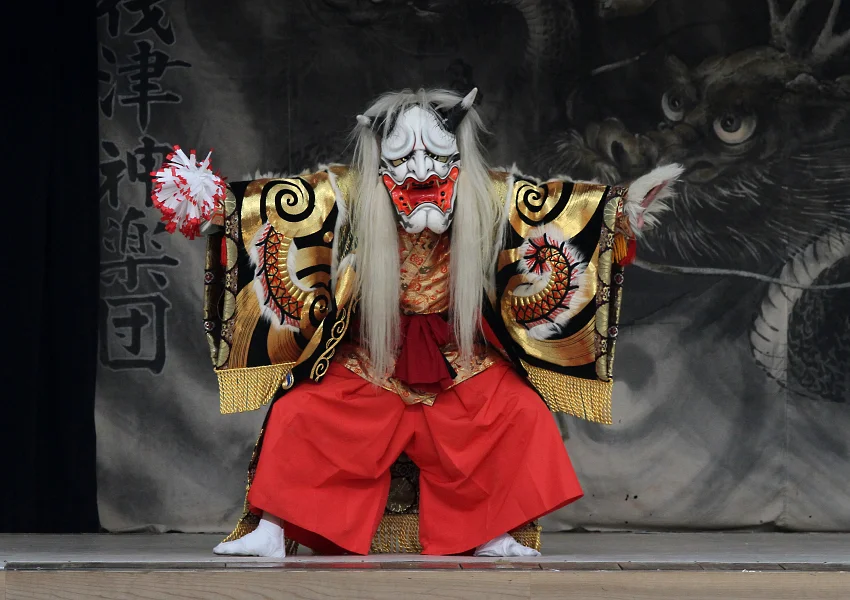 ▲「廣島神樂」蘊含深厚的歷史底蘊，是極具渲染力且扣人心弦的日本傳統舞台藝術。