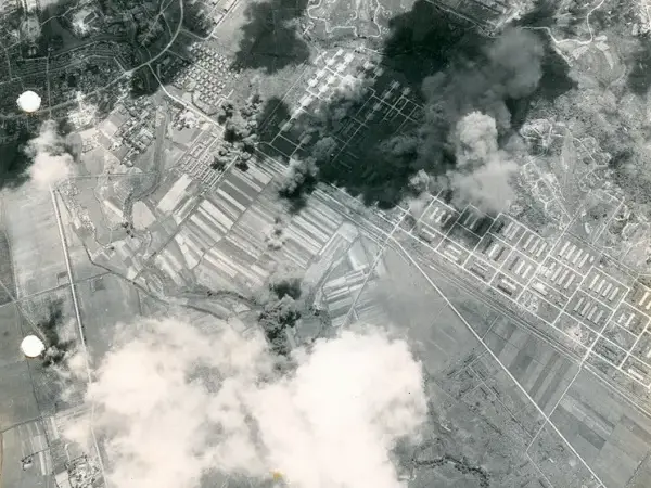 二戰期間，台灣作為日本重要戰事基地，經常遭到美軍轟炸